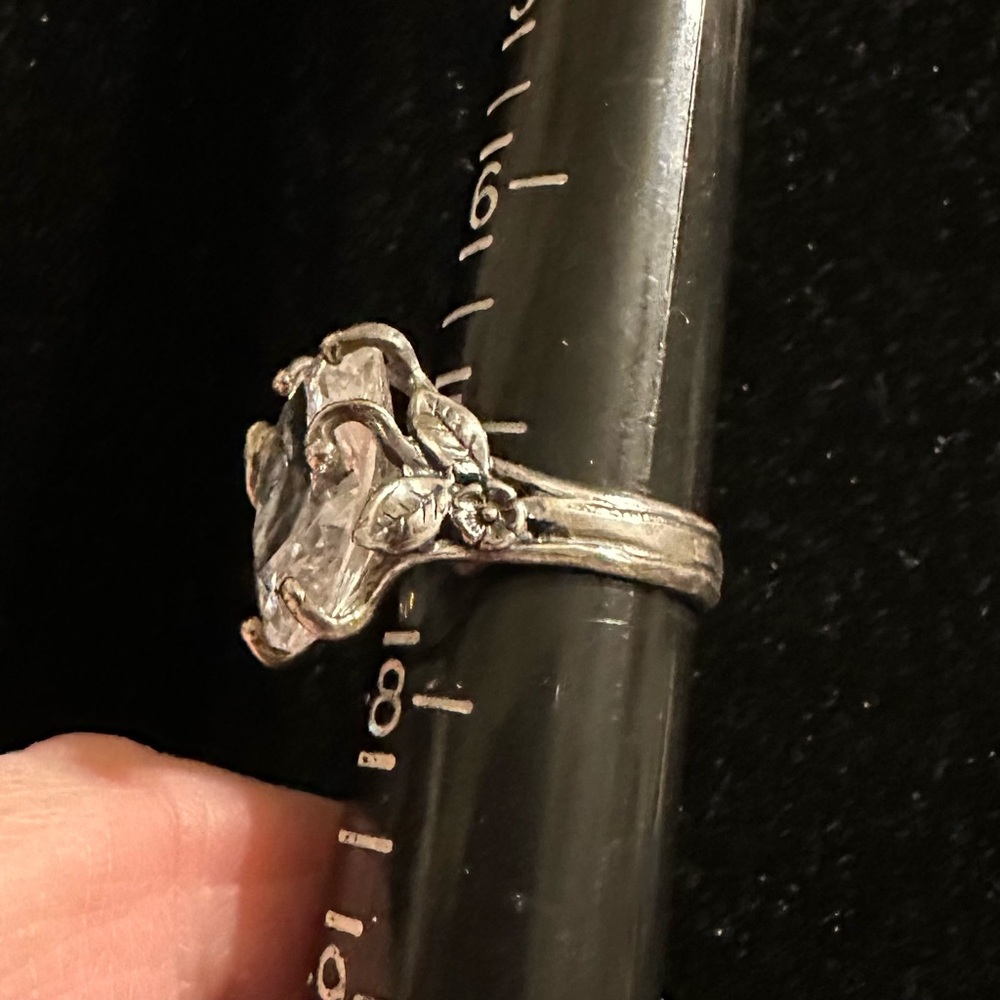 Israel 925‎ Sterling Silver & Crystal Ring Brutalist Floral Setting Sz 7.75 - Picture 7 of 10